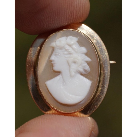 Victorian 10k Solid Yellow Gold Carved Shell Greek Women Cameo - Brooch Pin - Picture 3 of 7